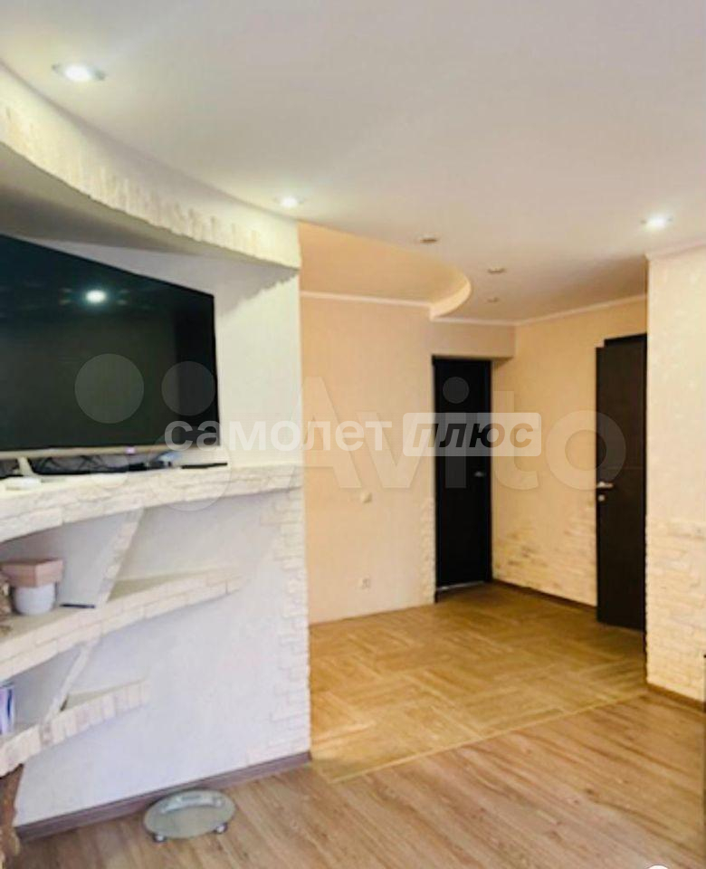 Квартира на продажу в Калуге, Азаровская улица, д.34 фото №0
