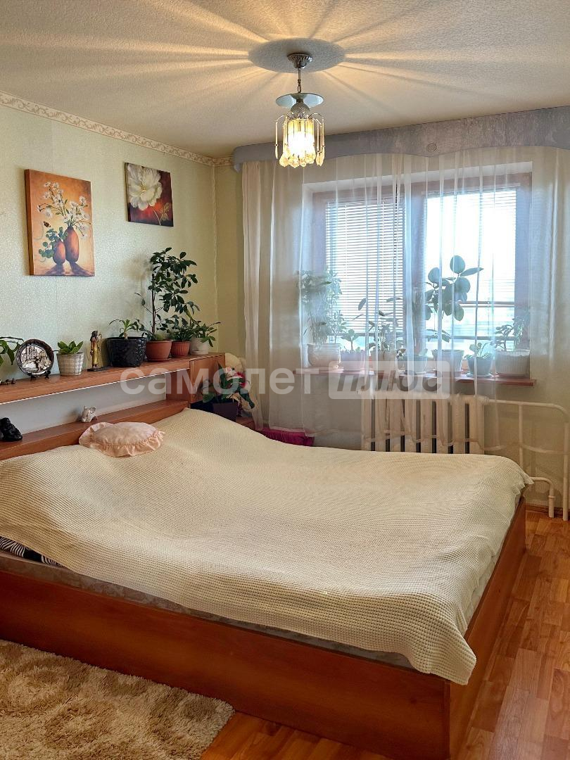 Продажа 3-комнатной квартиры, Калуга, Суворова улица,  д.65