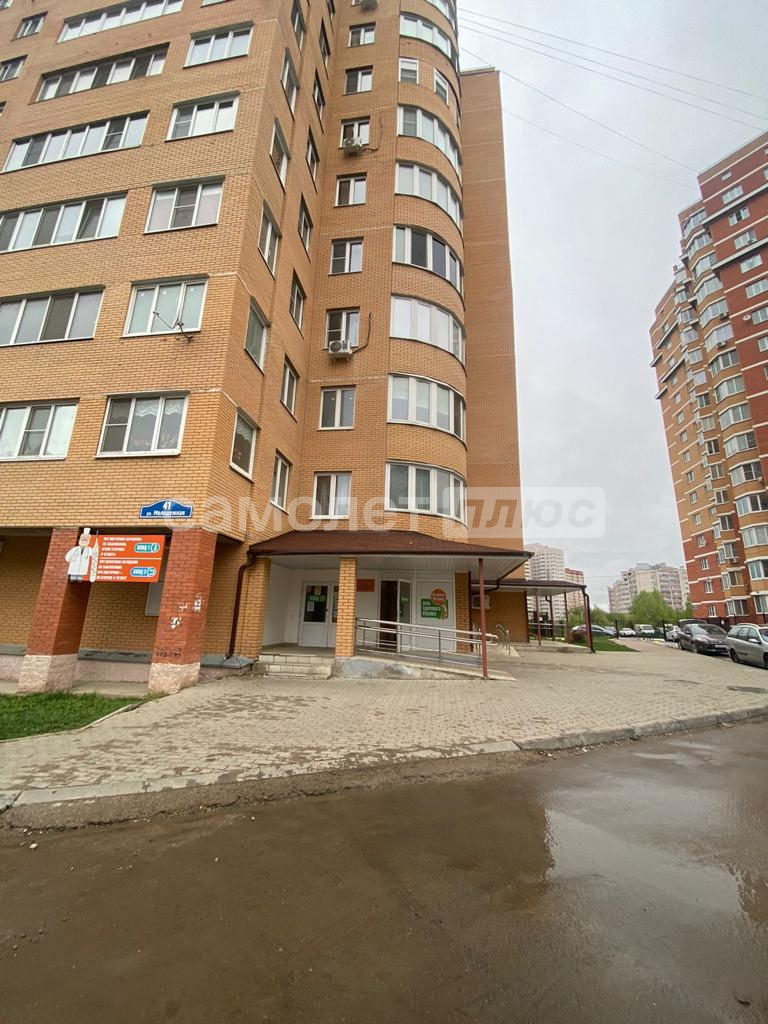 Продажа 2-комнатной квартиры, Калуга, Молодежная улица,  д.41