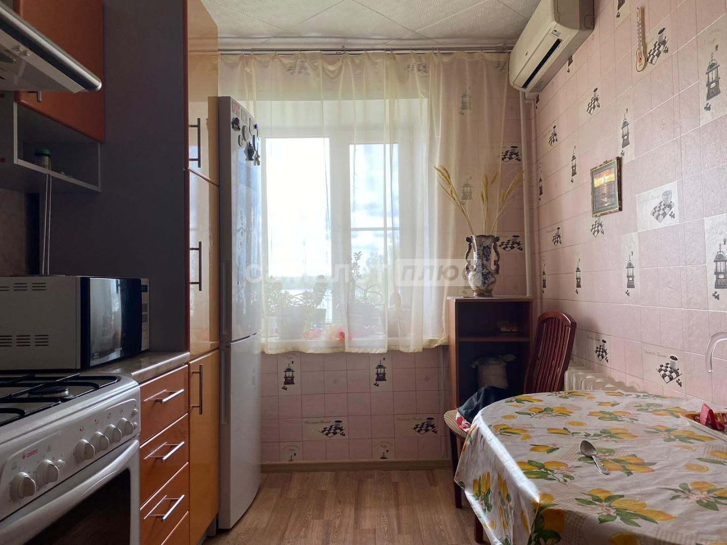 Продажа 2-комнатной квартиры, Сосенский, Кирова улица,  д.20