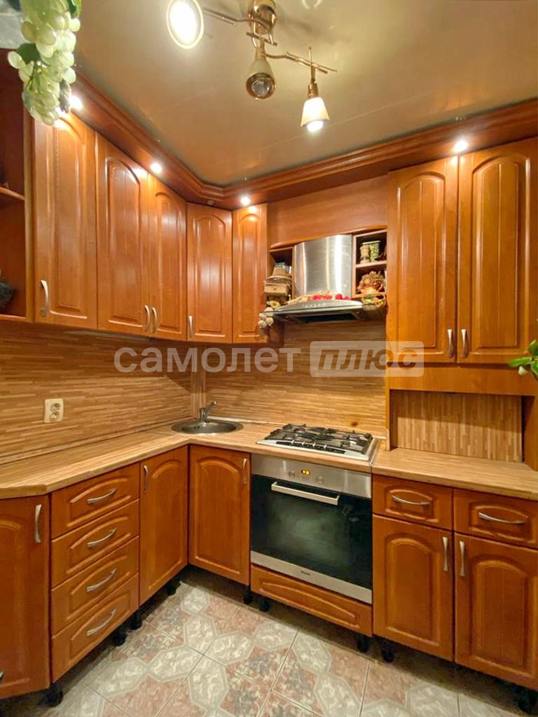 Продажа 4-комнатной квартиры, Калуга, В.Андриановой улица,  д.62