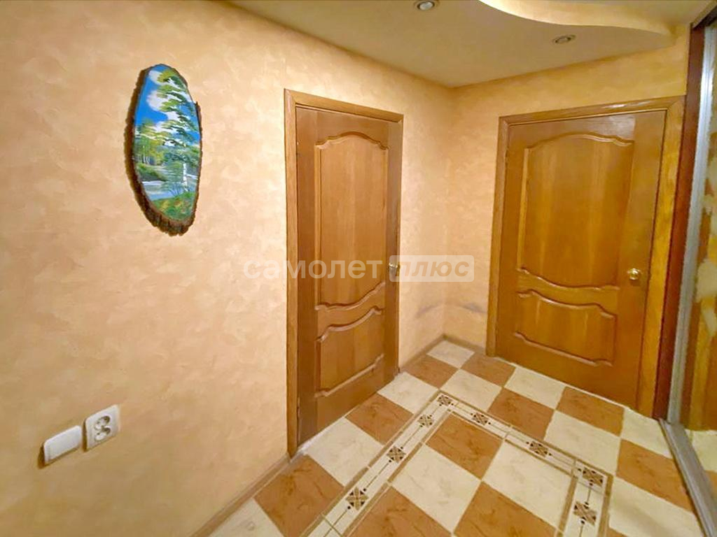 Продажа 4-комнатной квартиры, Калуга, В.Андриановой улица,  д.62